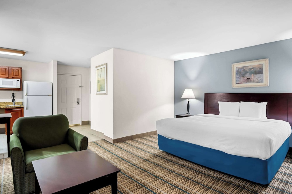MainStay Suites Addison Dallas - photo 23