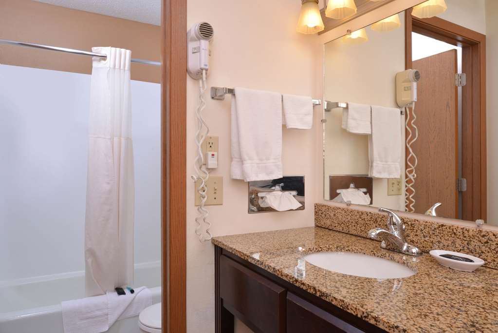 Americas Best Value Inn & Suites Atlantic - photo 20