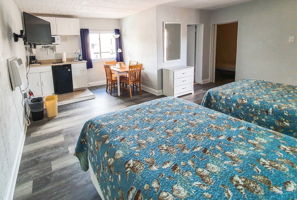 The Coral Sands Motel - photo 22
