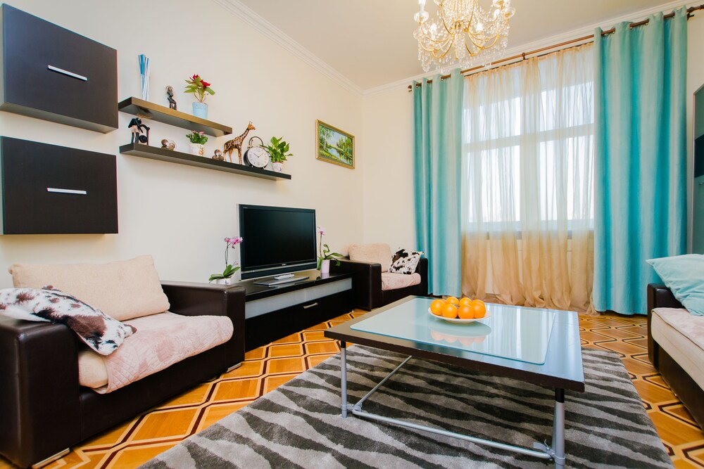 Apartmenty Uyut Stalinsky Ampir — 4-Star Luxury Hotel in Moscow, Russia