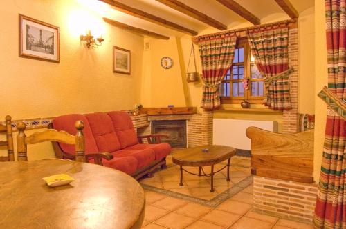Torrefolch - carbon neutral hotel in Forcall