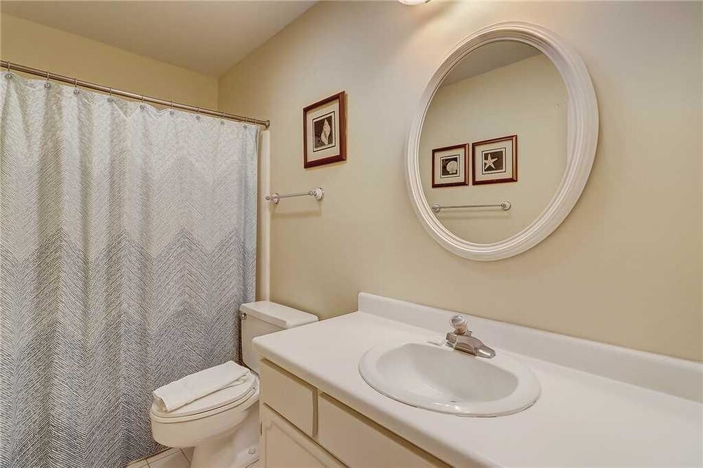 1044 Caravel Court at The Sea Pines Resort - photo 14
