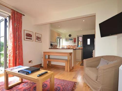 Little Lock Cottage 19508622 — Horsham