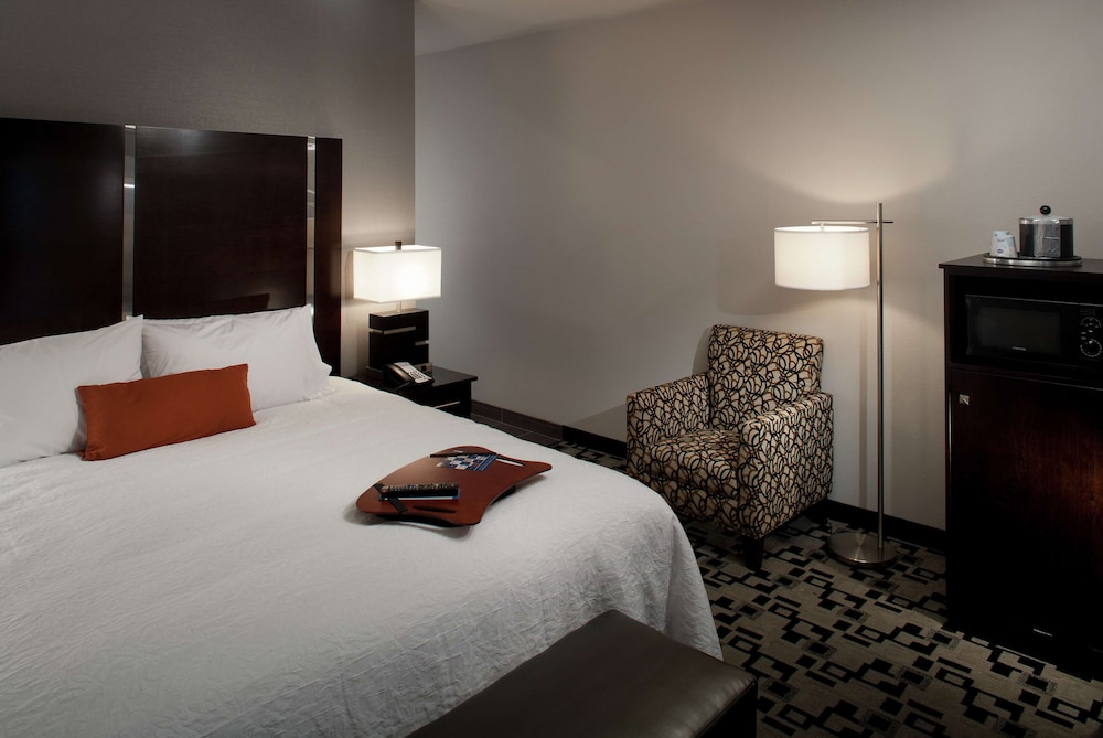 Hampton Inn & Suites Marksville - photo 6