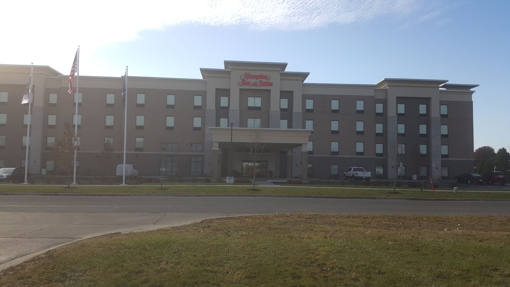 Hampton Inn & Suites Dundee - photo 61