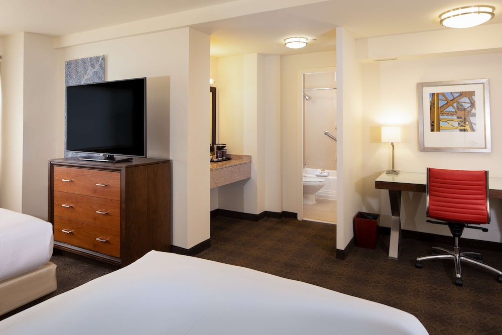 DoubleTree by Hilton Hotel & Suites Pittsburgh Downtown - photo 19