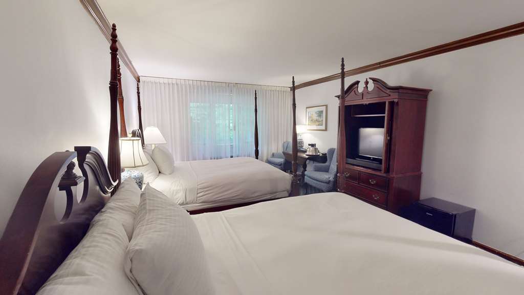 Avon Old Farms Hotel - photo 9