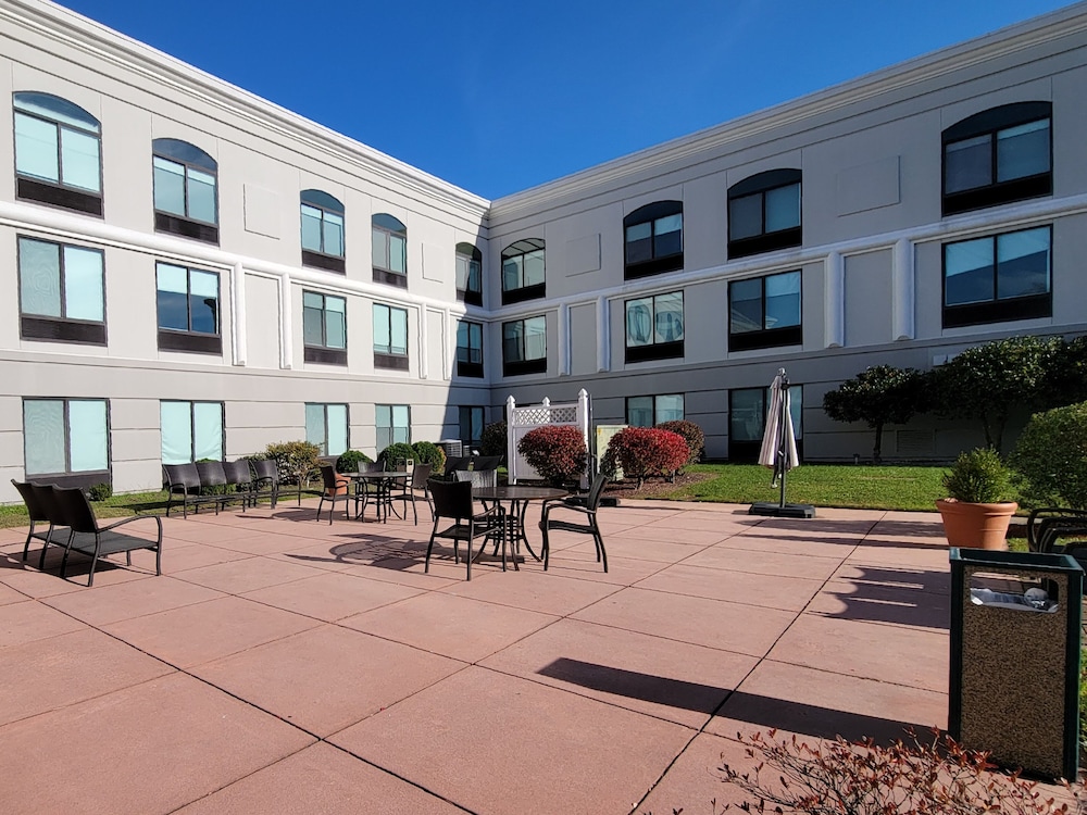 Holiday Inn Belcamp Aberdeen Area by IHG - photo 85