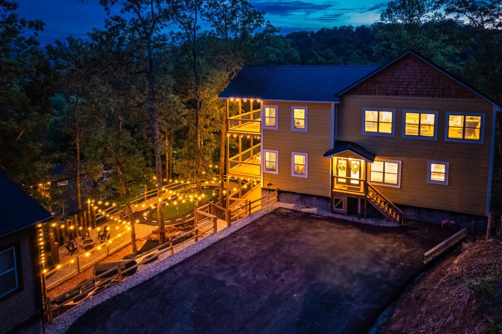 Sweet Escape By Ghosal Luxury Lodging - photo 72