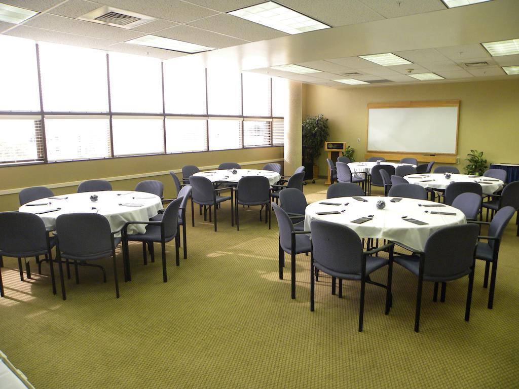 University Inn - photo 6