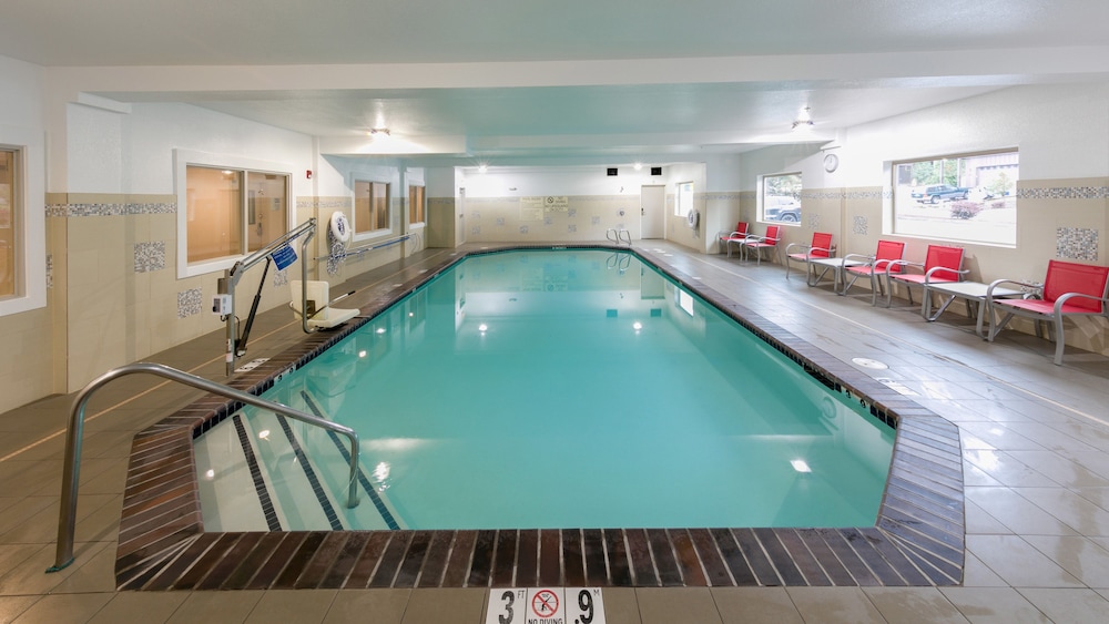 Holiday Inn Express & Suites Hood River by IHG - photo 41