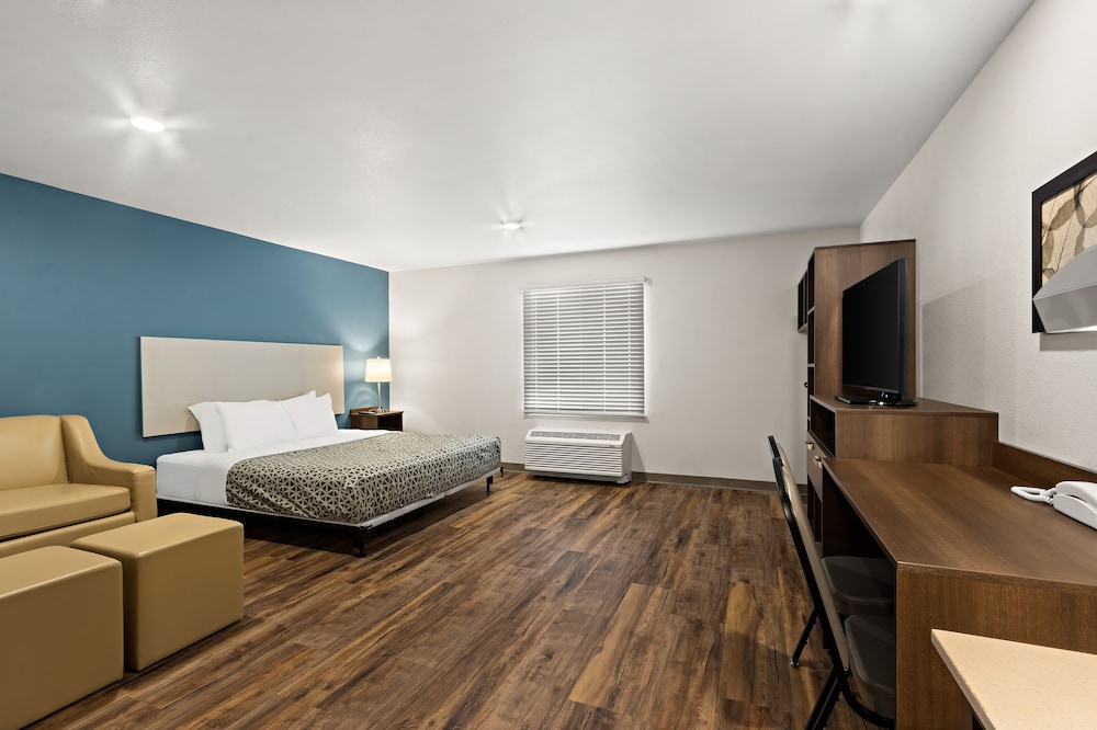 Woodspring Suites Tolleson Phoenix West - photo 11