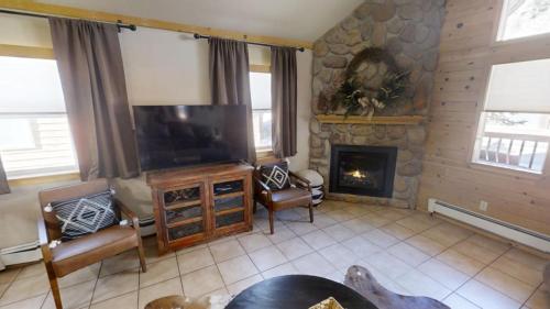 Karlin`s_ranch_house - photo 5