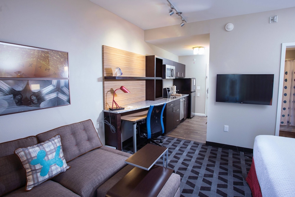 Towneplace Suites Southern Pines Aberdeen - photo 10