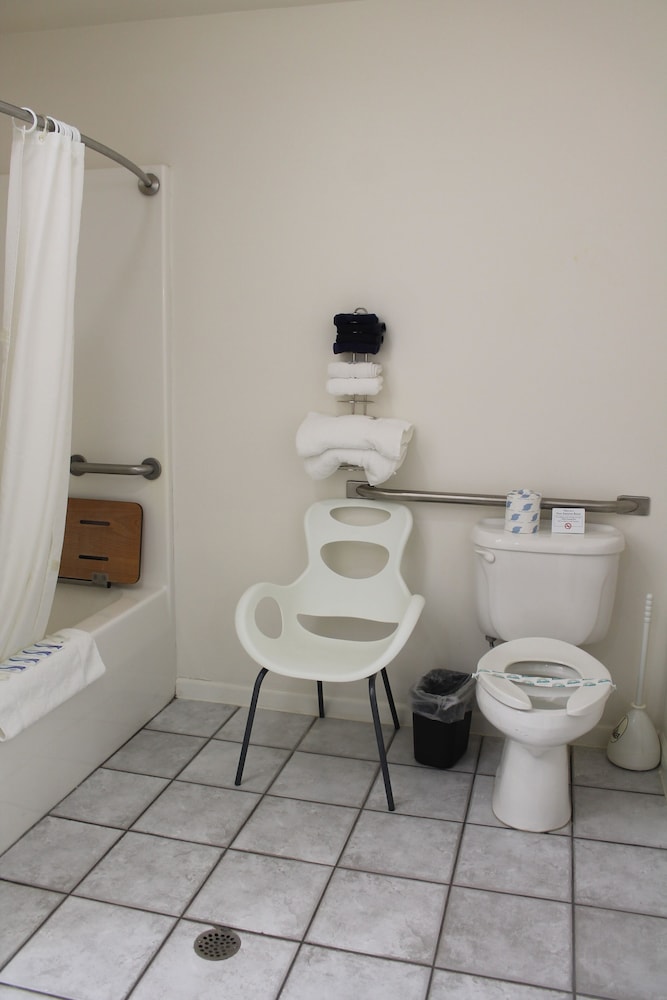 American Host Inn - photo 20
