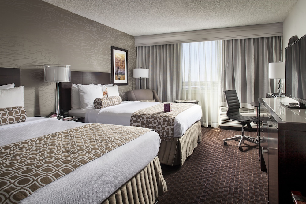 Crowne Plaza Phoenix Airport PHX by IHG - photo 8