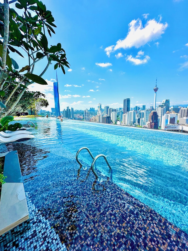 Crystal Suites At Axon Residence — 4-Star Luxury Hotel in Kuala Lumpur, Malaysia