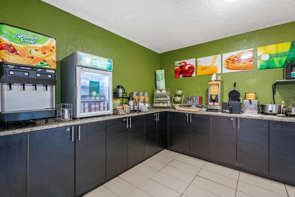 Quality Inn & Suites Leesburg Chain of Lakes - photo 31