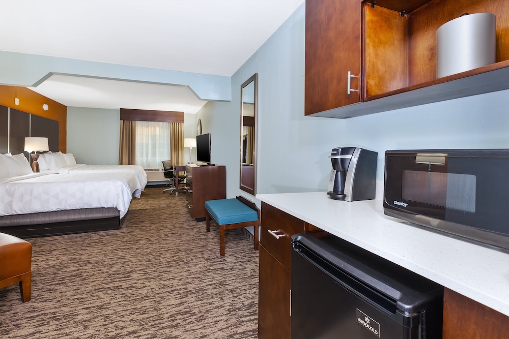 Holiday Inn Express & Suites North Carmel Westfield by IHG - photo 3
