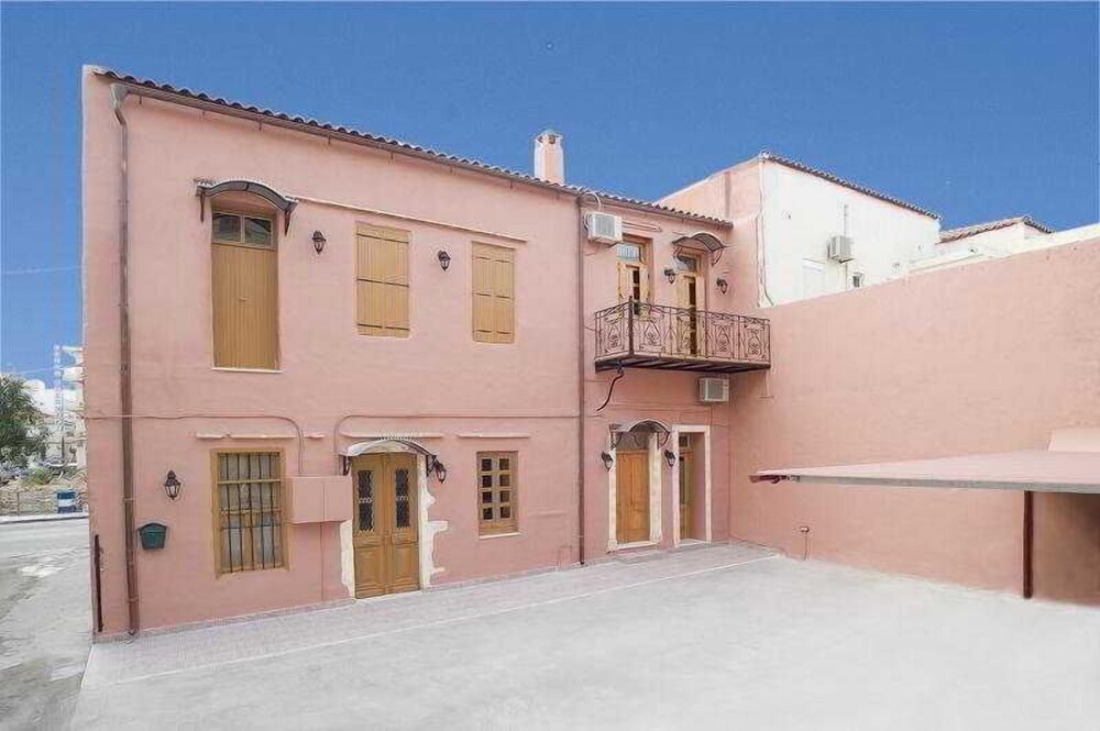 Irene Maisonettes — 4-Star Luxury Hotel in Chania, Greece