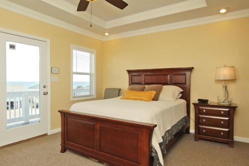 This Is It by Oak Island Accommodations - photo 31