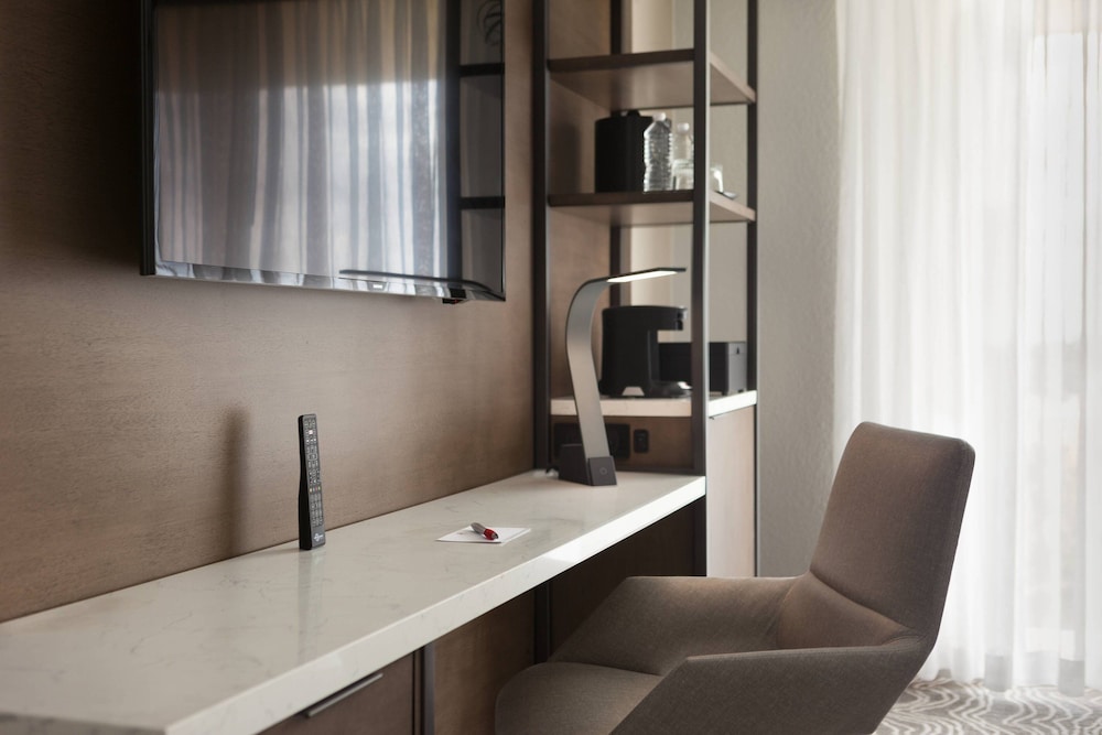 Marriott Savannah Riverfront - photo 6