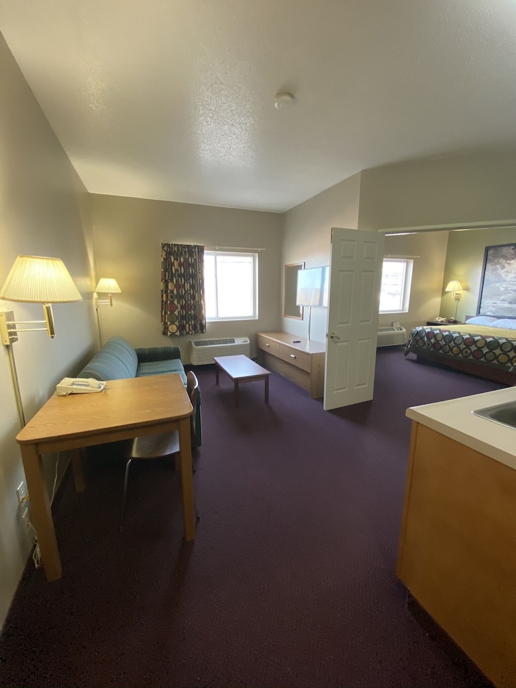Super 8 by Wyndham Beresford - photo 17