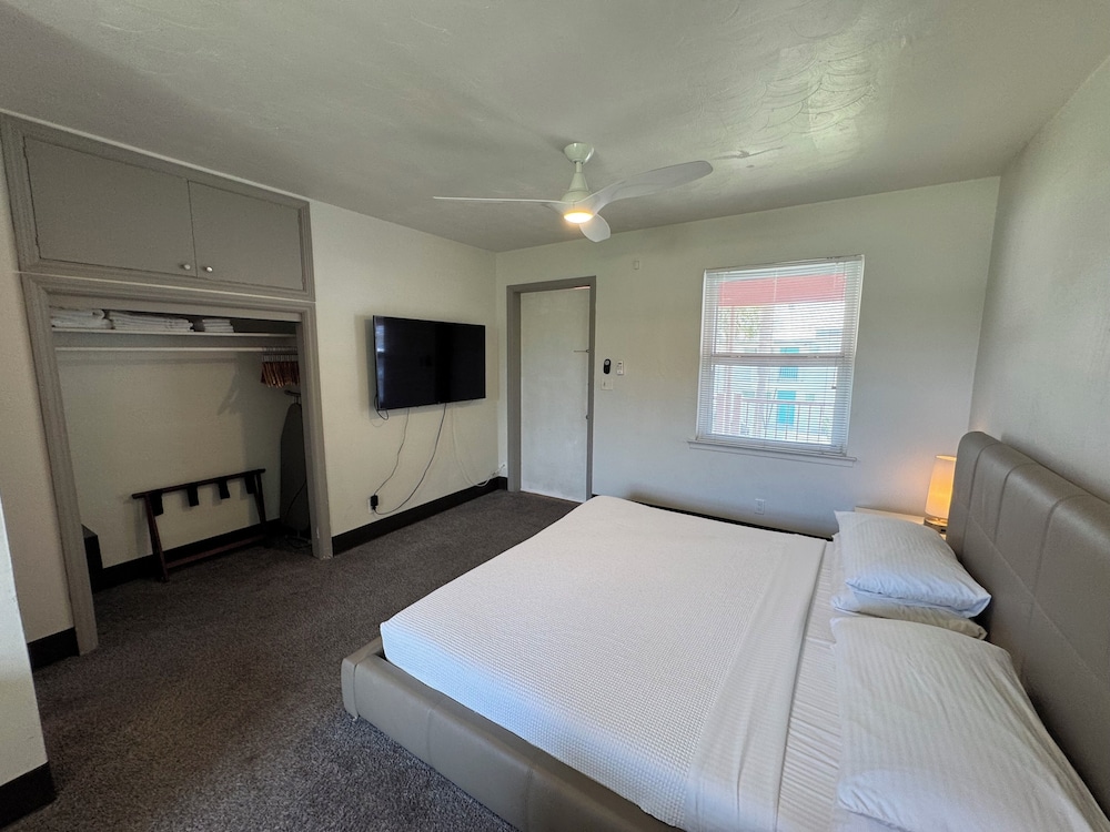Rolo Beach Hotel - photo 15