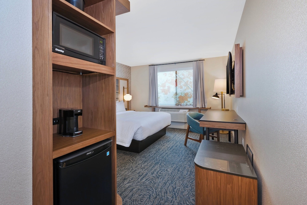 Fairfield Inn & Suites by Marriott Kalamazoo - photo 11