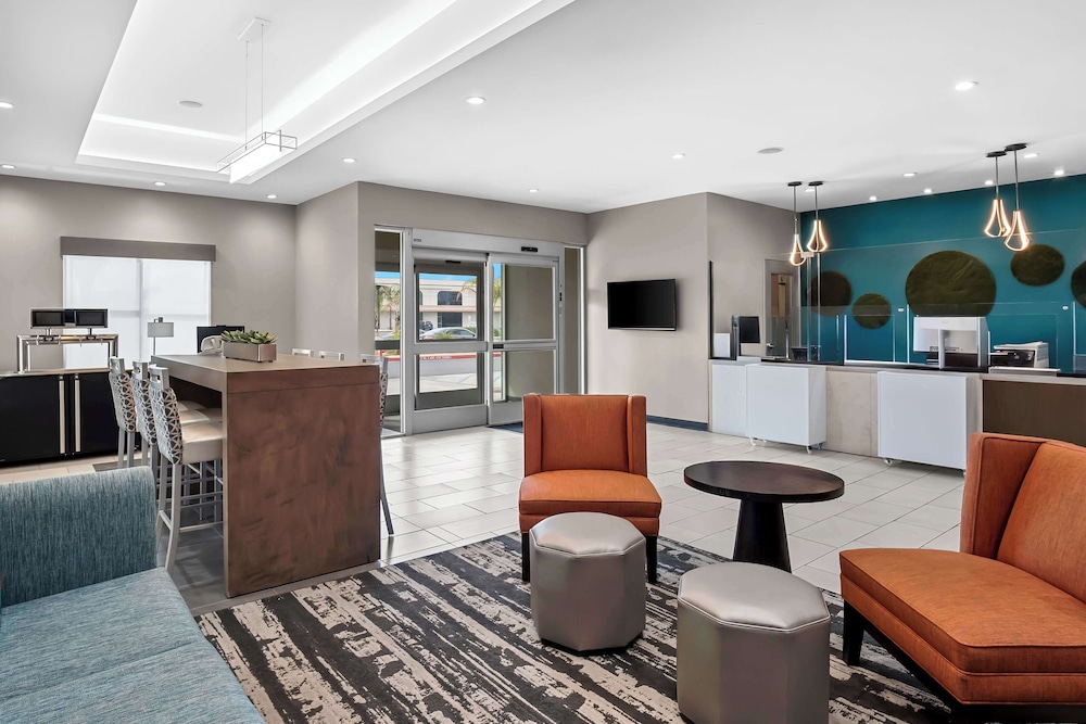 Best Western San Bernardino Hotel - photo 2