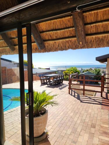 Thys' Place — 4-Star Luxury Hotel in Cape Town, South Africa