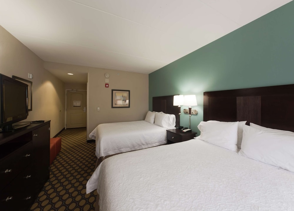 Hampton Inn North Brunswick New Brunswick - photo 12