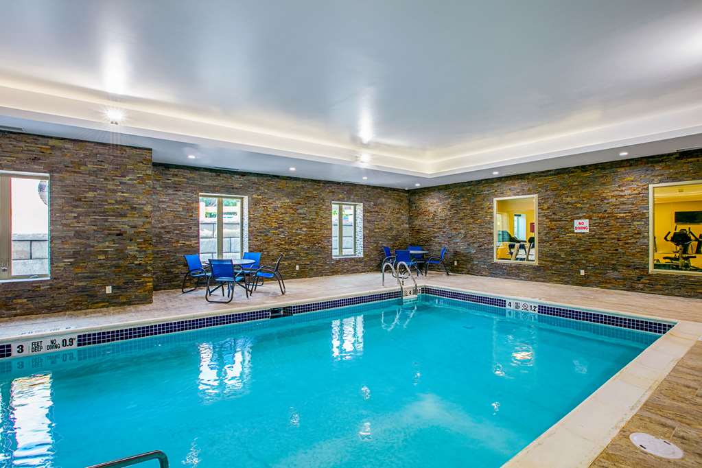 Comfort Suites Fishkill near Interstate 84 - photo 41