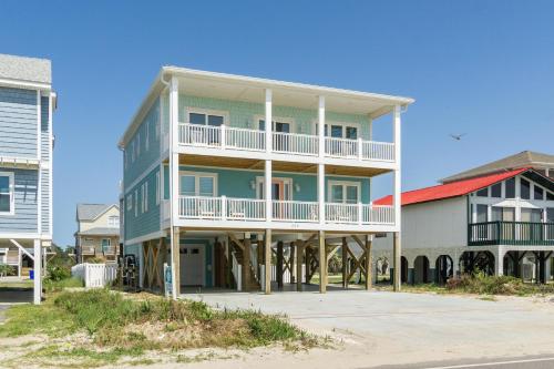 Wait N Sea by Oak Island Accommodations - photo 26