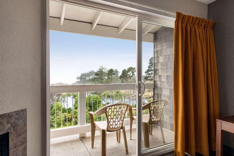Travelodge by Wyndham Depoe Bay - photo 38