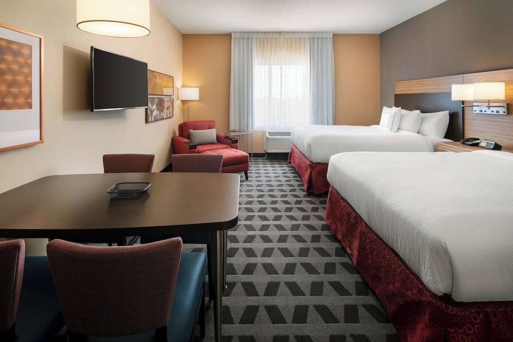 TownePlace Suites by Marriott Fresno Clovis - photo 7