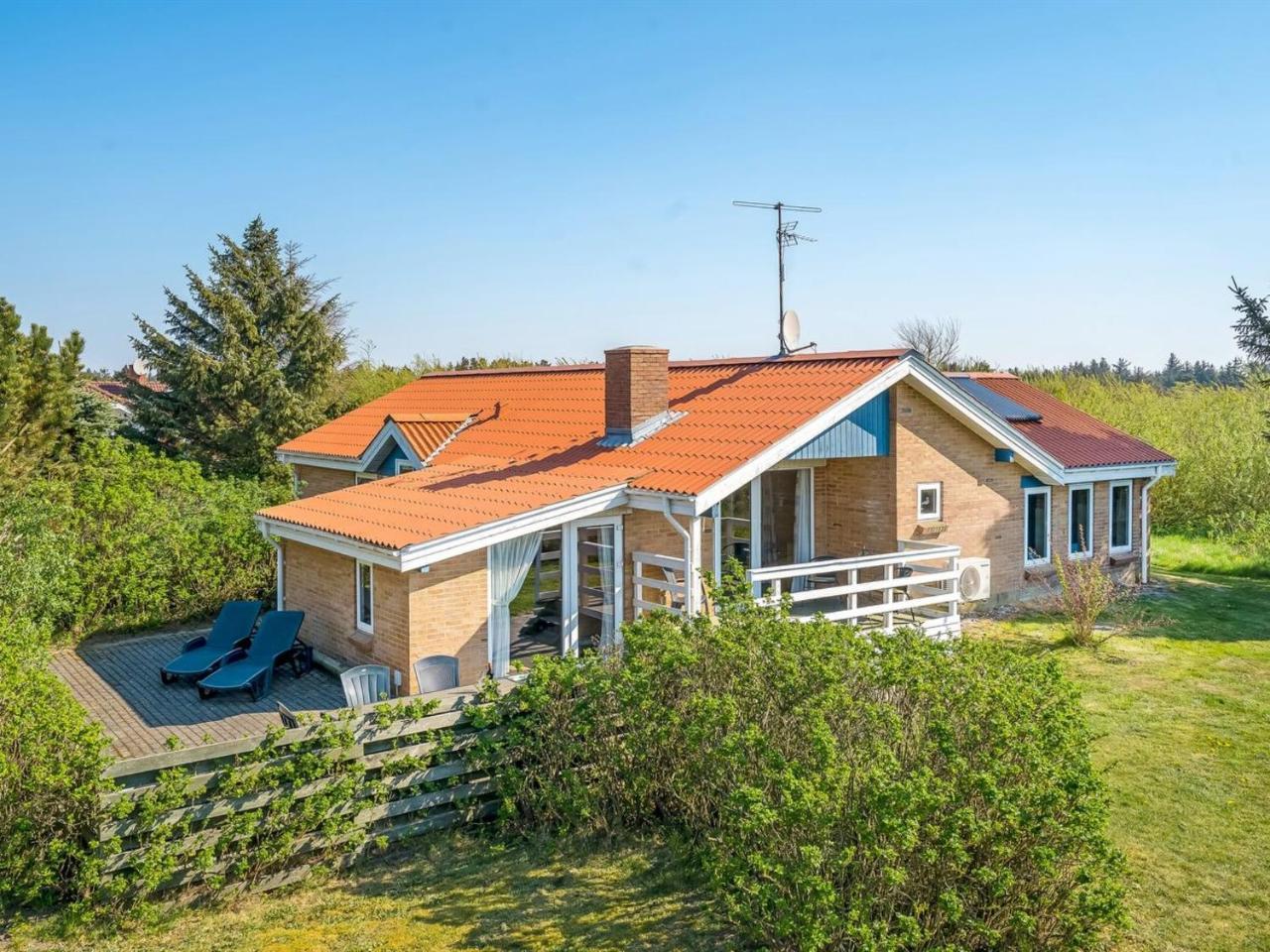 Holiday Home Svane 1 2km from the sea by Interhome — 4-Star Luxury Hotel in Ringkobing, Denmark