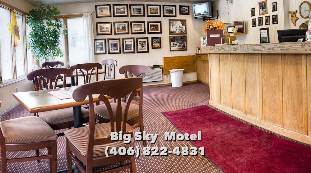Big Sky Motel - photo 3