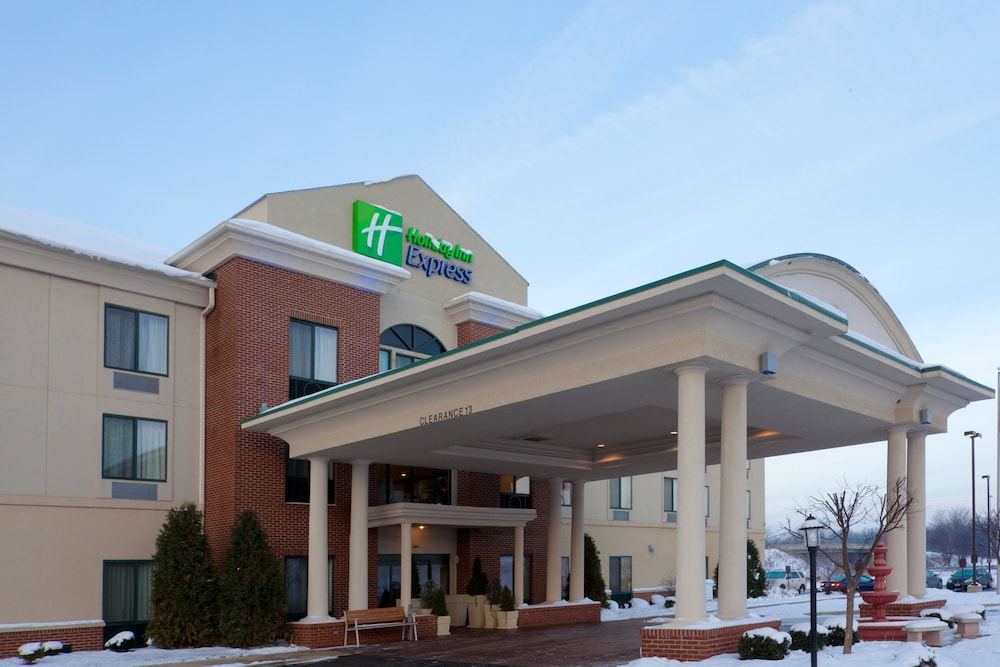 Holiday Inn Express Newton Falls By Ihg — Newton Falls