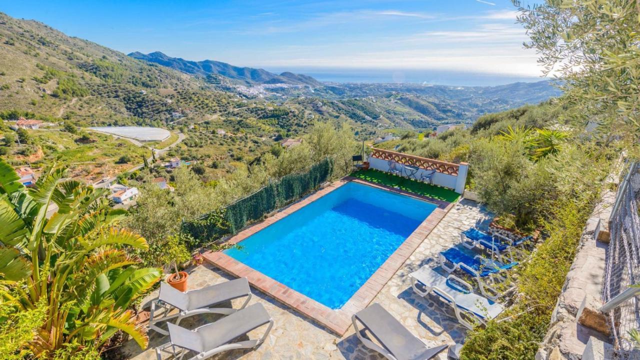 Villa Azul de Frigiliana by Ruralidays — 4-Star Luxury Hotel in Frigiliana, Spain