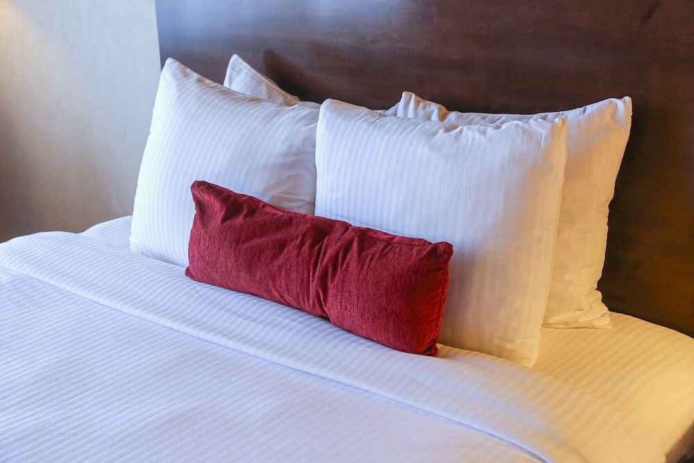Best Western Merry Manor Inn - photo 18