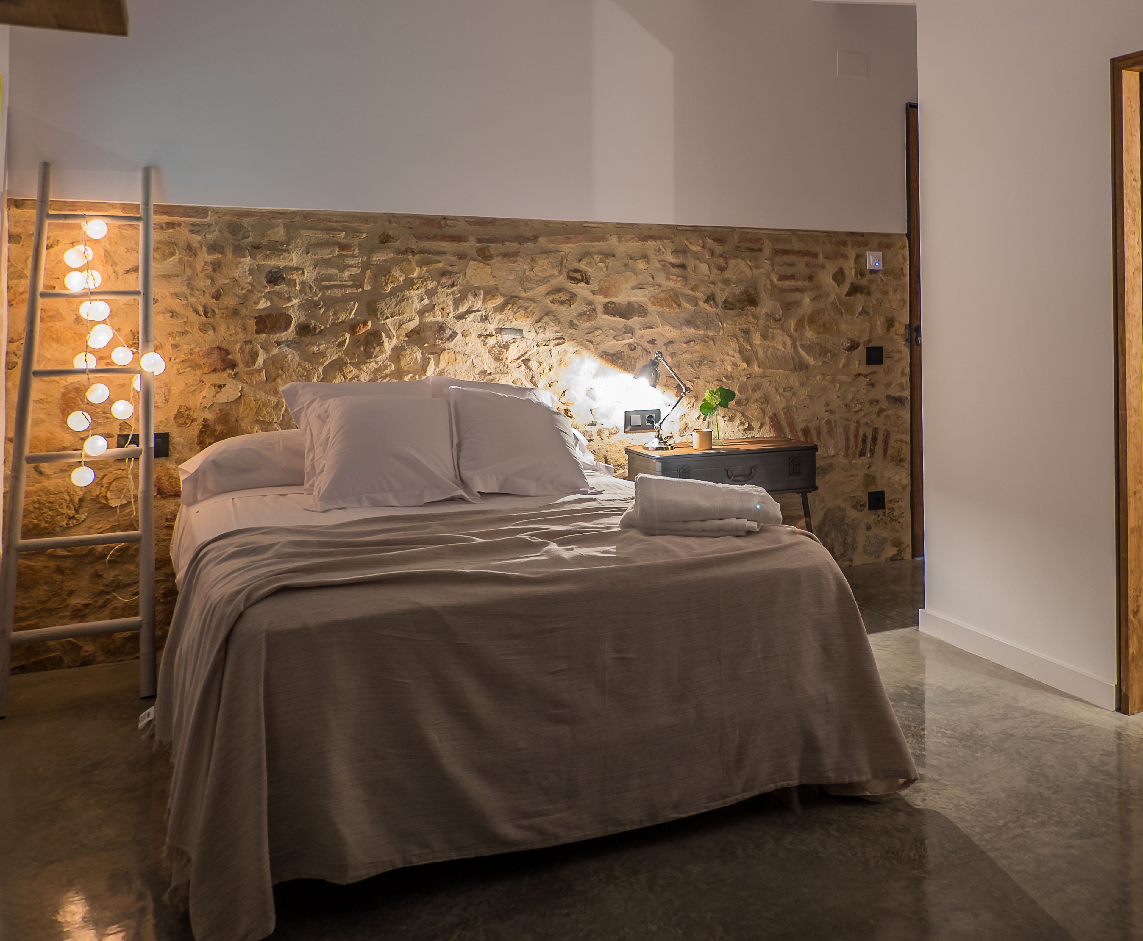 Can Serrà 1786 - carbon neutral hotel in Llagostera