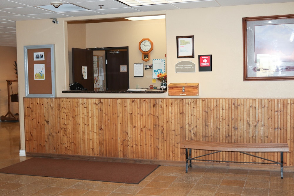 Travelodge by Wyndham Gillette - photo 17
