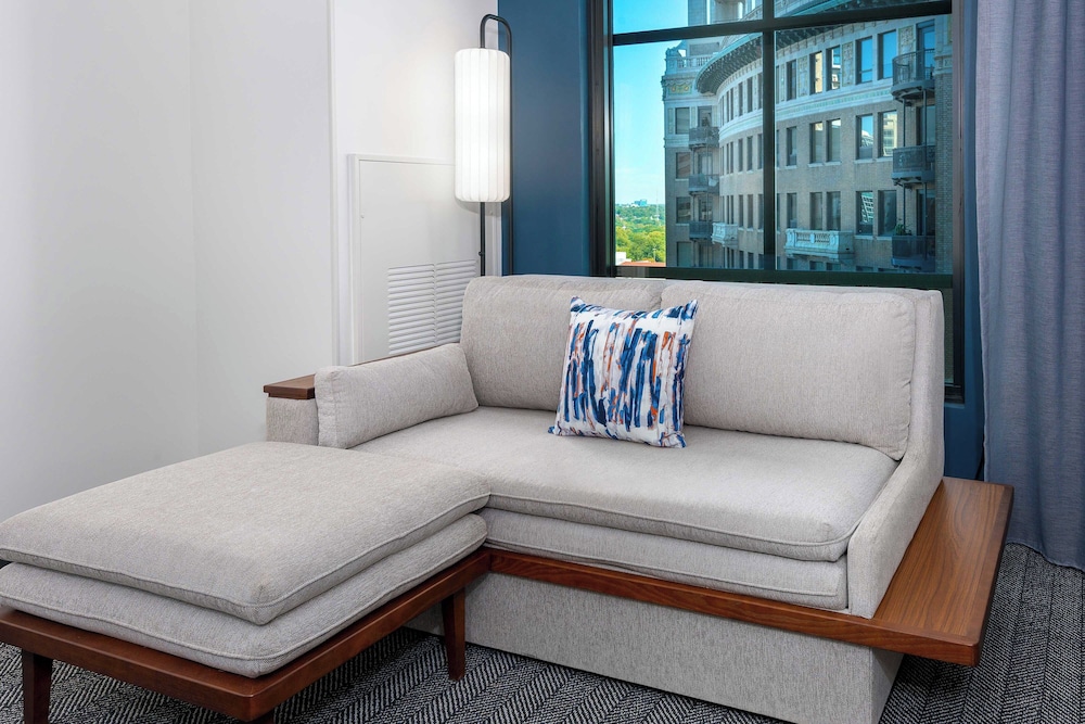 Courtyard by Marriott Atlanta Midtown - photo 20