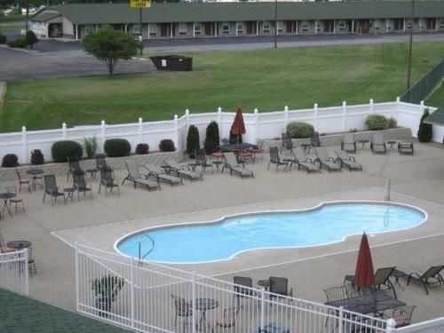 Pine View Resort — 4-Star Luxury Hotel in Monticello, United States