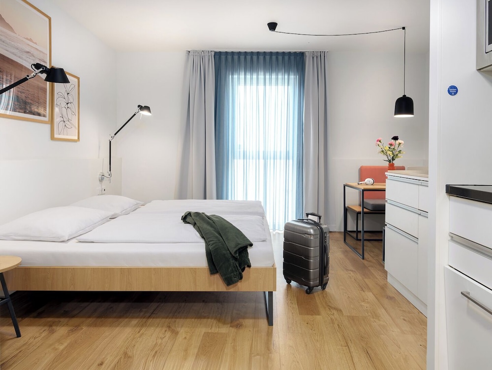 smartments Mannheim Hauptbahnhof — 4-Star Luxury Hotel in Mannheim, Germany