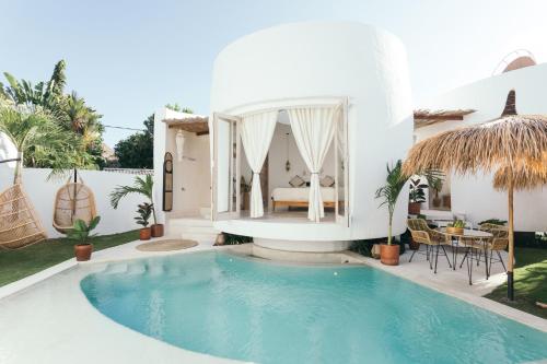 Makaii Tiny Villas with private pools — 4-Star Luxury Hotel in Canggu, Indonesia
