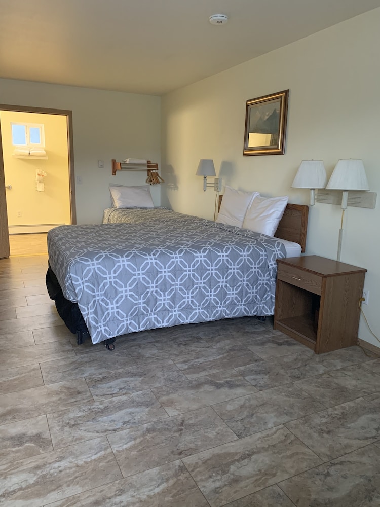 Marina Motel - photo 13