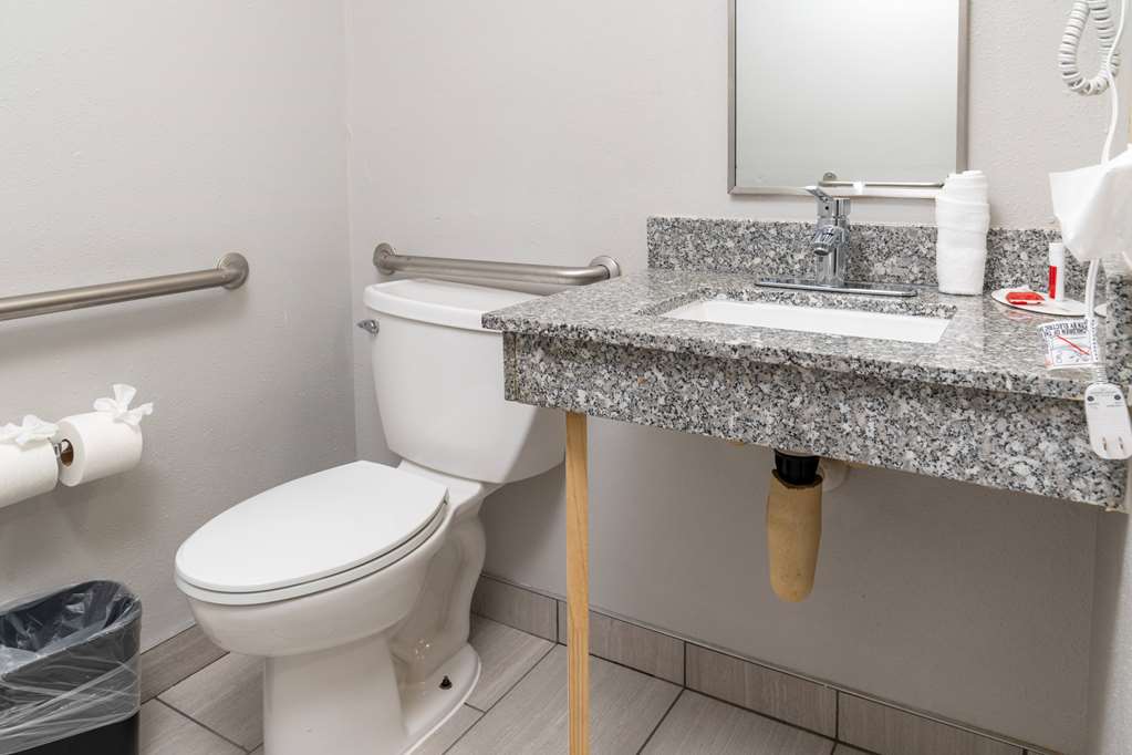 Microtel Inn & Suites by Wyndham Pigeon Forge - photo 20