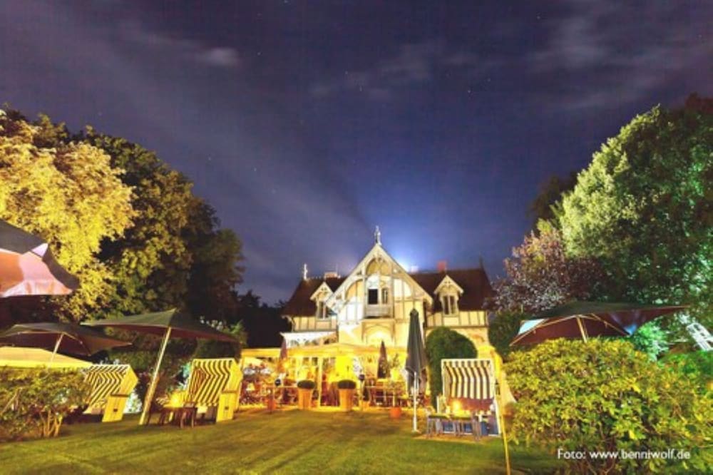 Front of property - evening/night